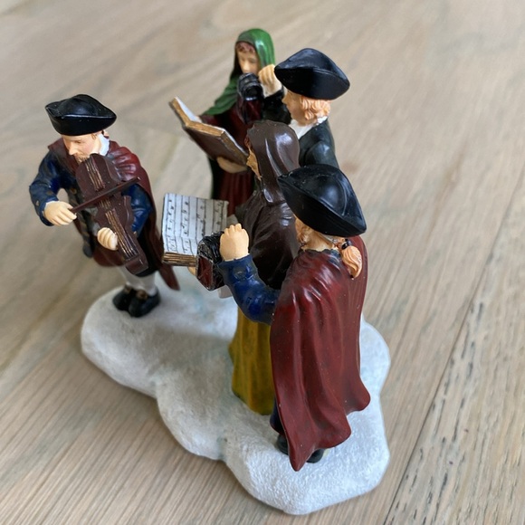 Williamsburg Carolers - Lang and Wise - Picture 7 of 10